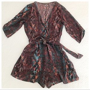 ❌❌SOLD❌❌ Silk Charlie Jade Romper, Size Medium